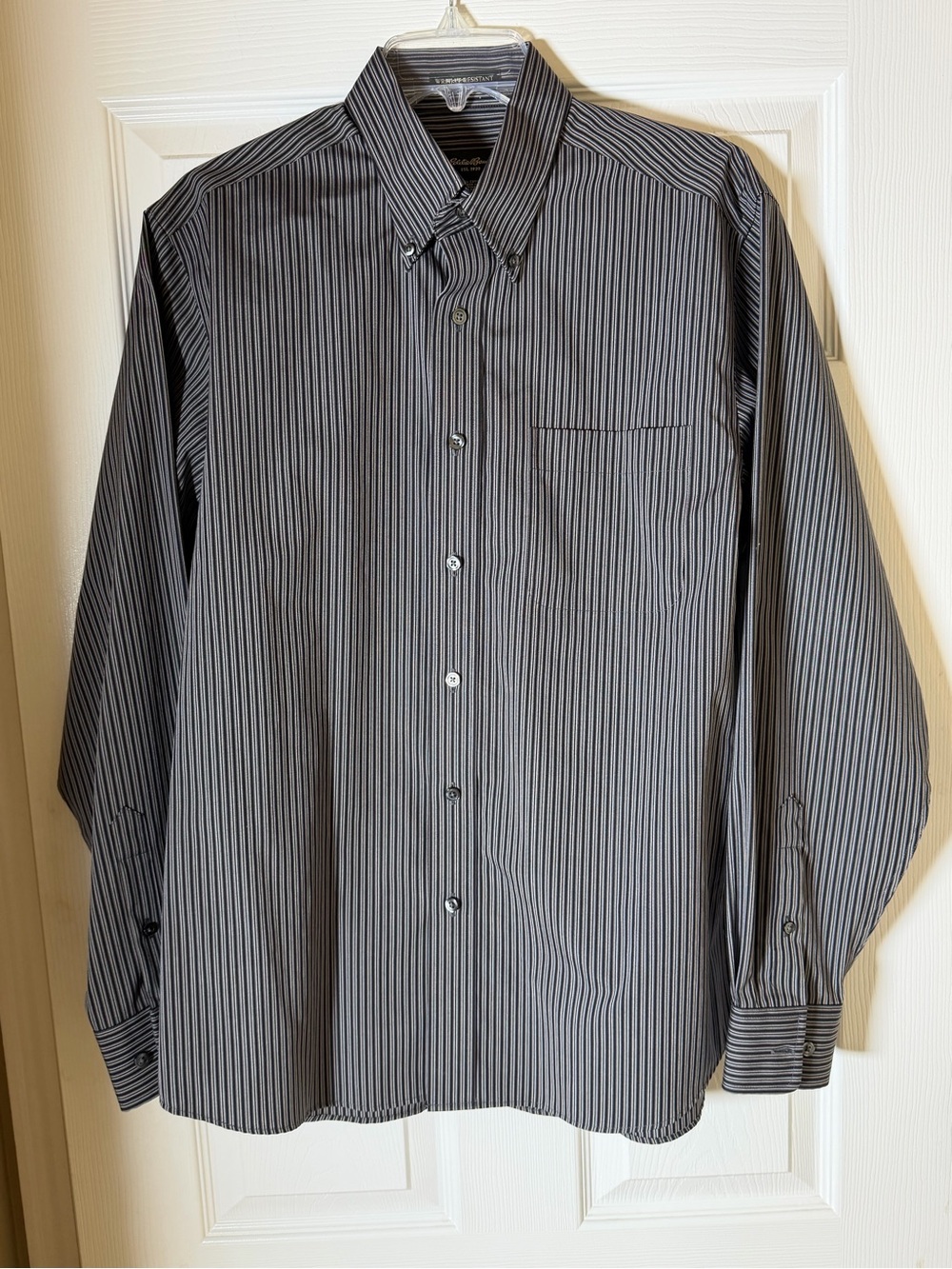 Eddie Bauer Gray and Black Pinstripe Button-Down Shirt 100% Cotton M